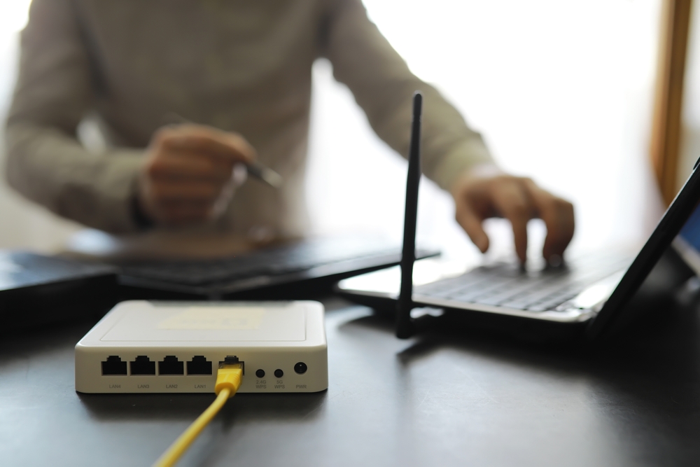 Computer Router Claro Claro aumenta su capacidad de cobertura a más 3 millones y medio de ...